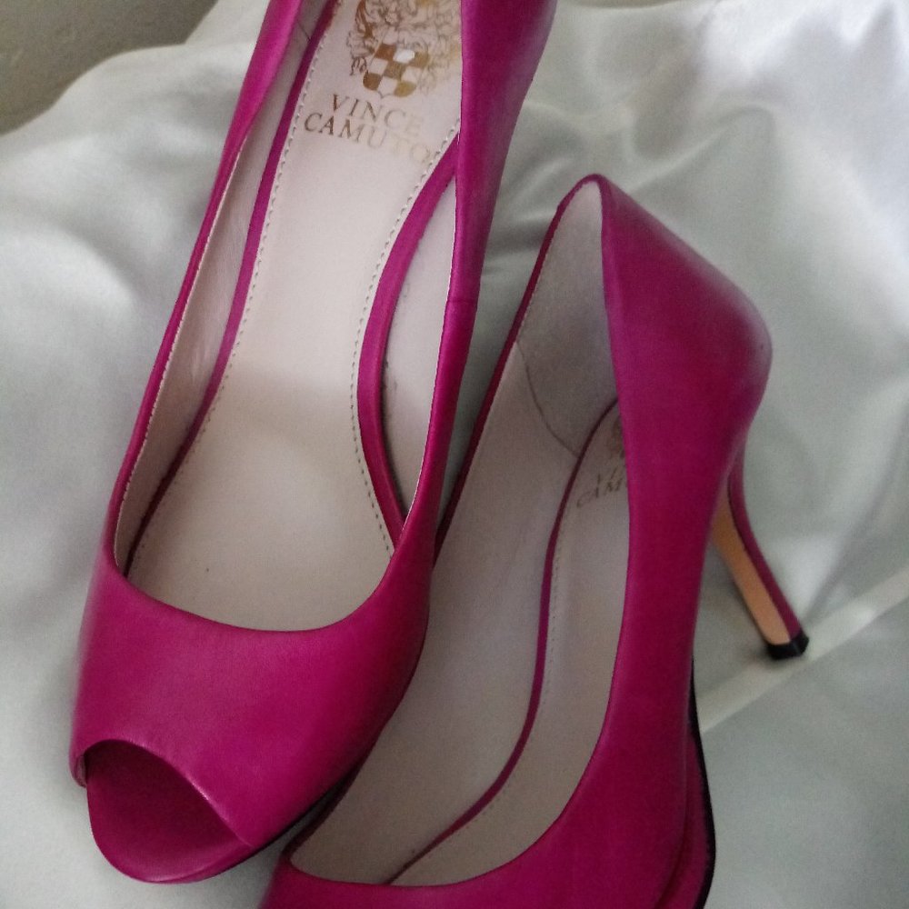 Vince Camuto Peep Toe Fushcia Leather Pumps